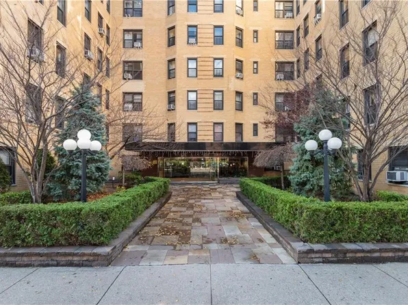 2 W End Ave APT 3W, Brooklyn, NY 11235