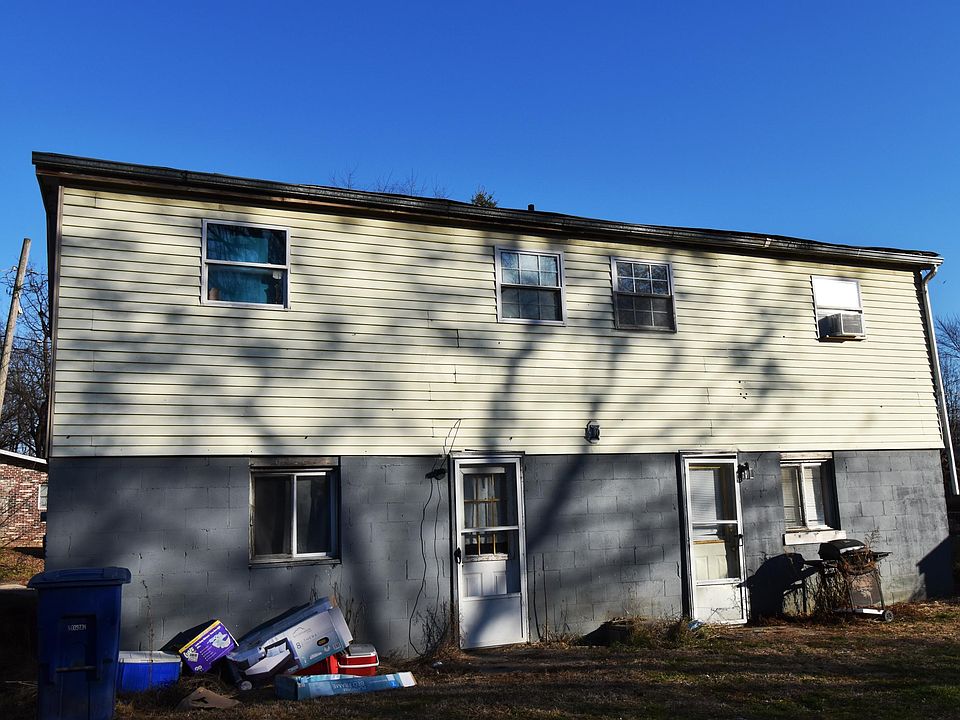 2nd image of 5-7 Maple St