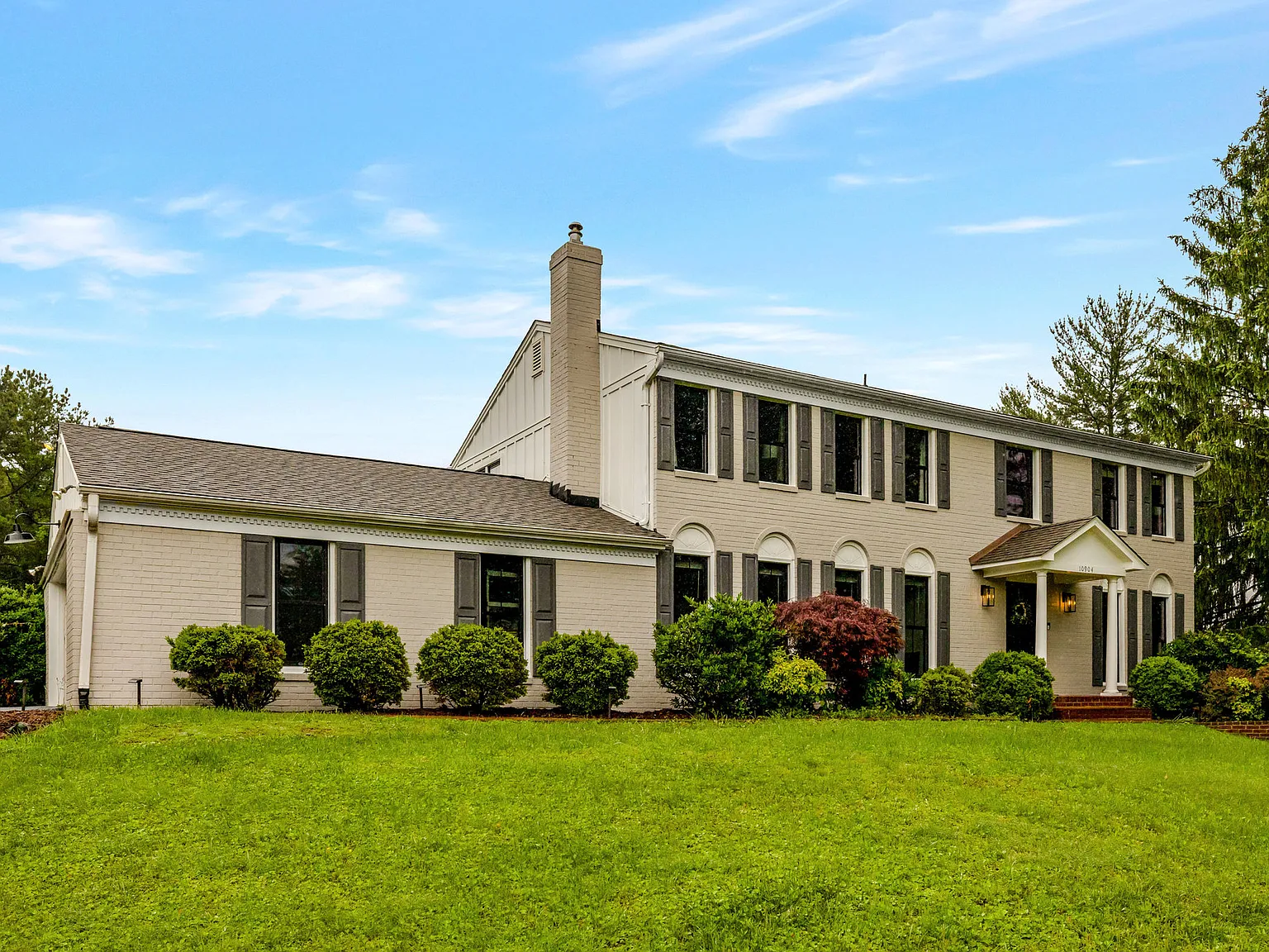 5 bed, 4300 sqft, $6,000 — Photo 2