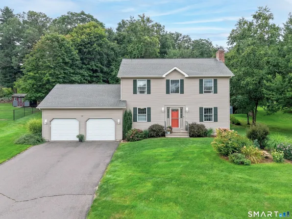 37 Hickory Street, Plymouth, CT 06786