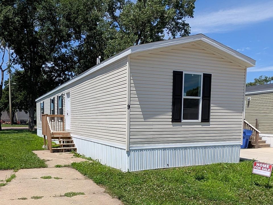 1st image of 833 E Duke St Lot 9