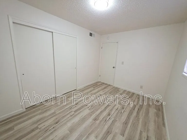 1255 & 1275 Williams Way #1275-9 — Photo 6
