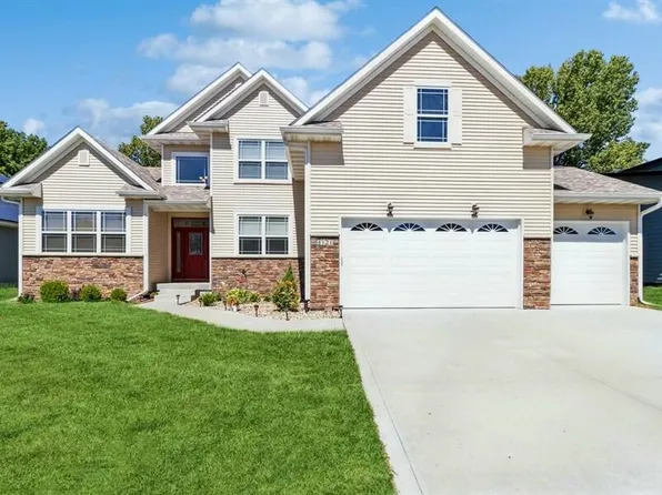 4121 Cochrane Pkwy, Ames, IA 50014