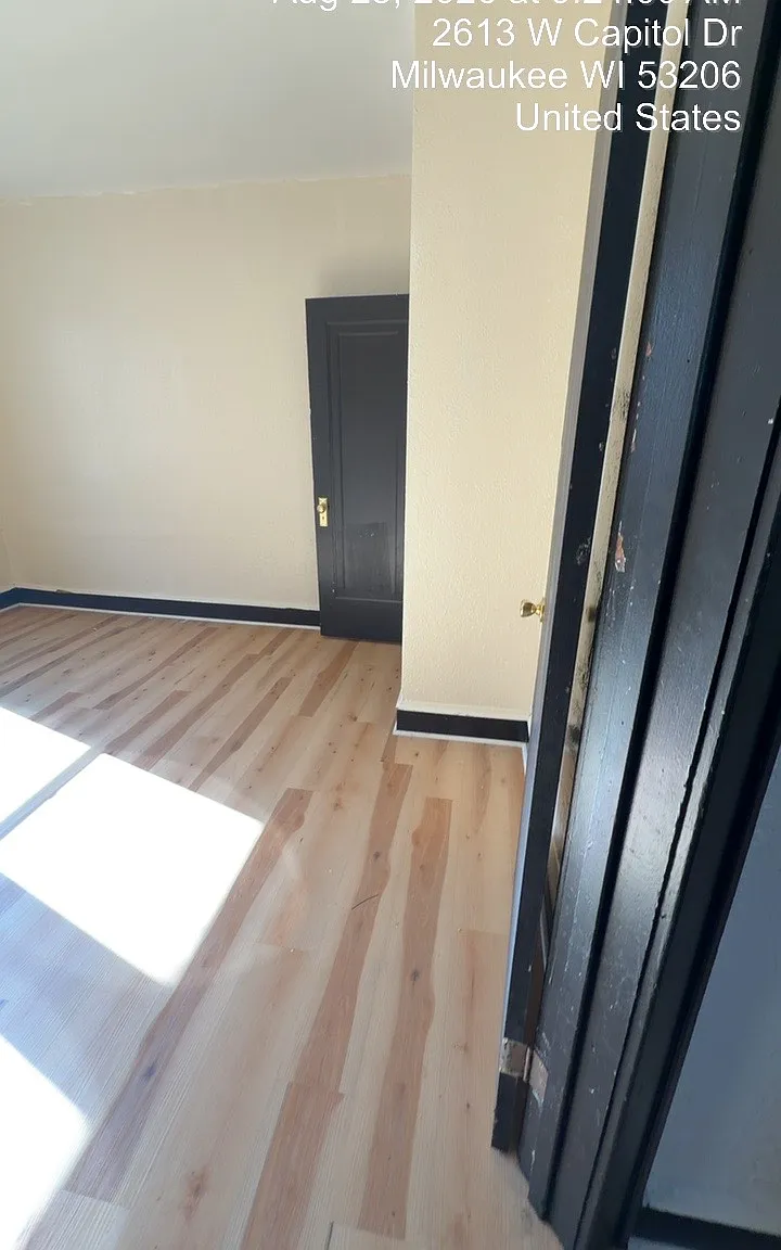 2 bed, 600 sqft, $1,025 — Photo 2