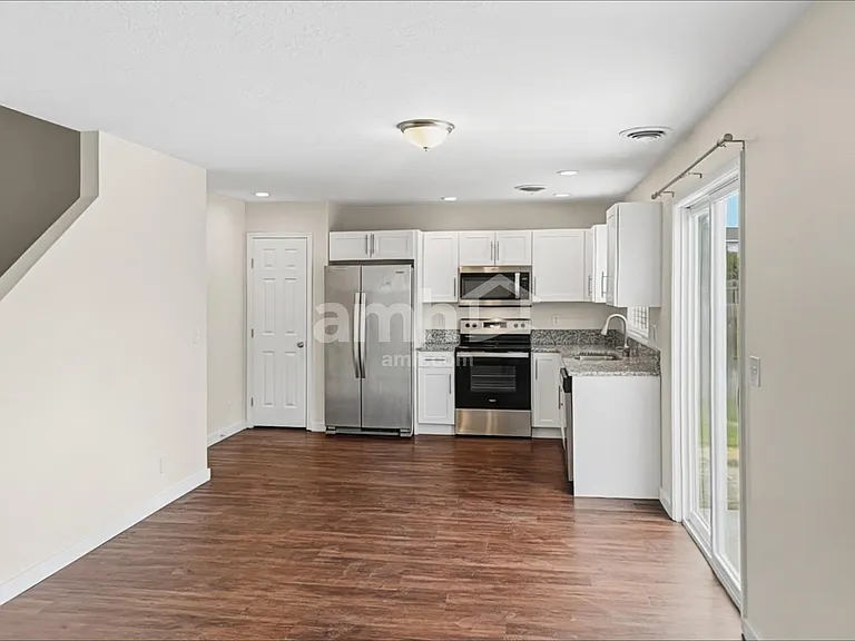 19735 Susquehanna Way — Photo 5
