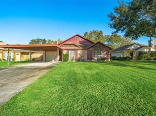 3106 Wood Fox Dr, Alvin, TX 77511