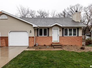610 Woodland Knolls Rd, Metamora, IL