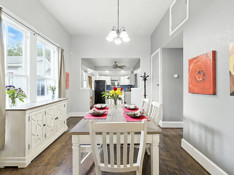 629 Delmar St — Photo 33