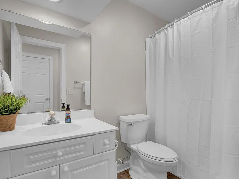 1443 Wellbrooke Ln — Photo 25