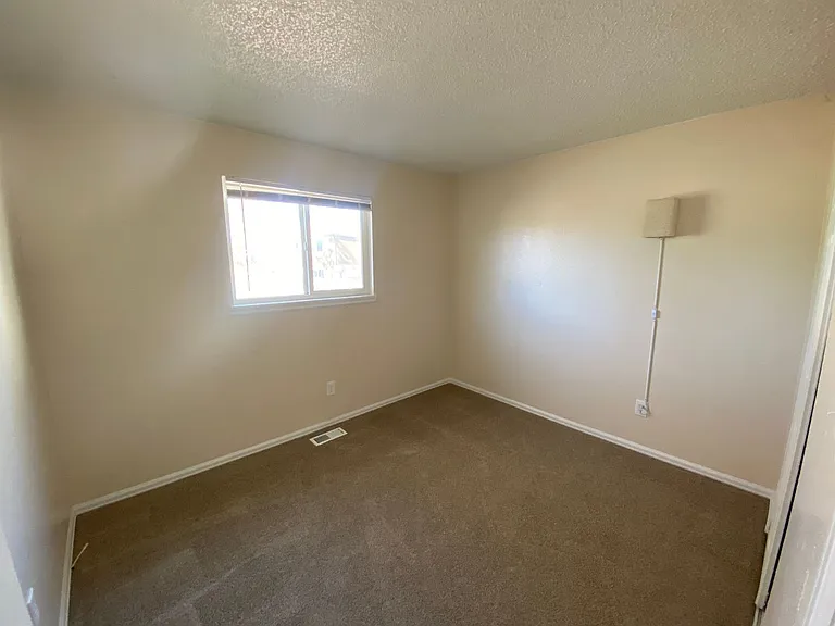 1177 Mount Werner Ter — Photo 12