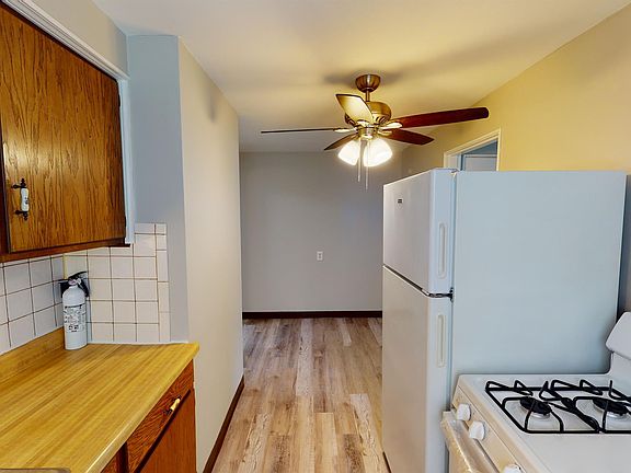 4th image of 55 Gorman Ln #1