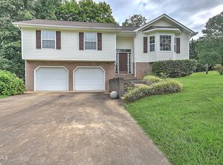 1102 Heritage Ln E, Jonesborough, TN 37659