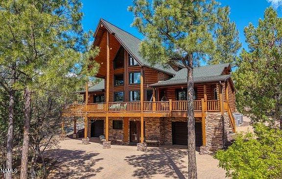 5th image of 2290 S Victoria Cir