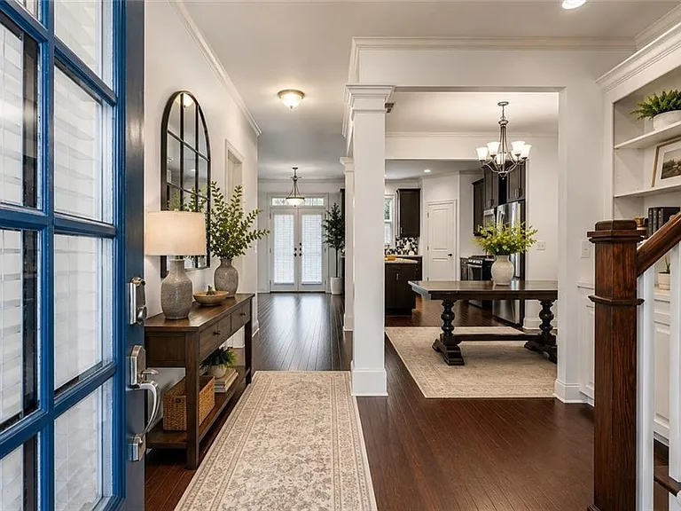 2770 Prado Ln — Photo 4