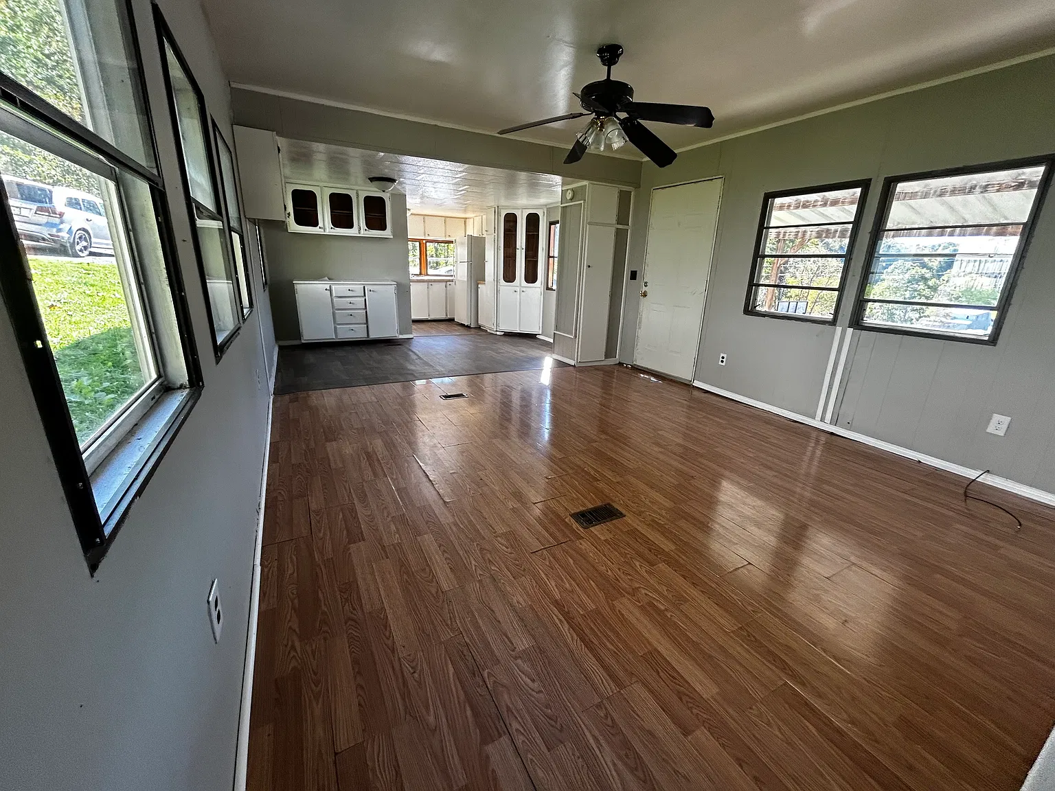 3 bed, $750 — Photo 3