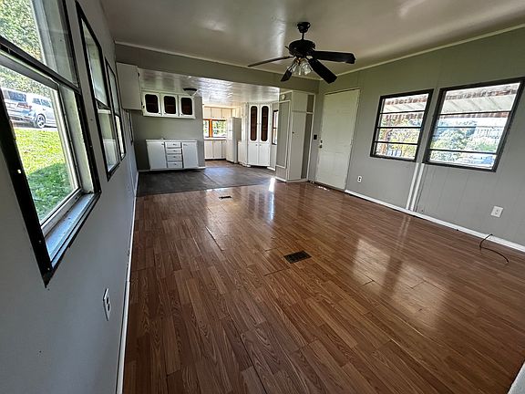 3rd image of 247 Thor Ln