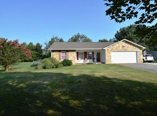 1301 Misty Ridge Dr, Lenoir City, TN 37772