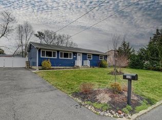 119 Pheasant Dr, Bayville, NJ 08721