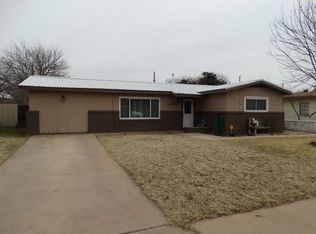 1304 NW 12th Pl, Andrews, TX 79714