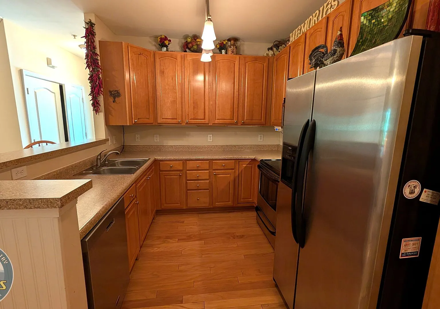 Fully Furnished Spacious 2 Story Condo at Pine Ridge — Photo 2