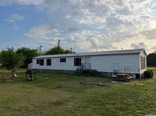 382 Heinemeyer Rd, Seguin, TX 78155