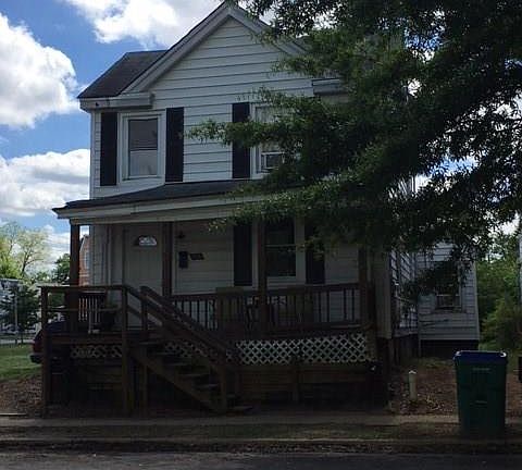 4th image of 310 W 12th St