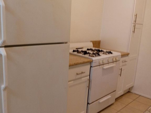 4th image of 11522 Ohio Ave #2