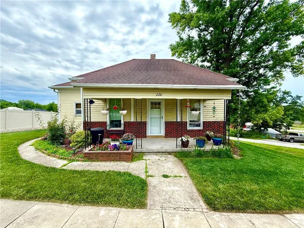 226 McKenzie St, Barnard, MO 64423