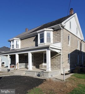 3183 N George St, Emigsville, PA, 17318