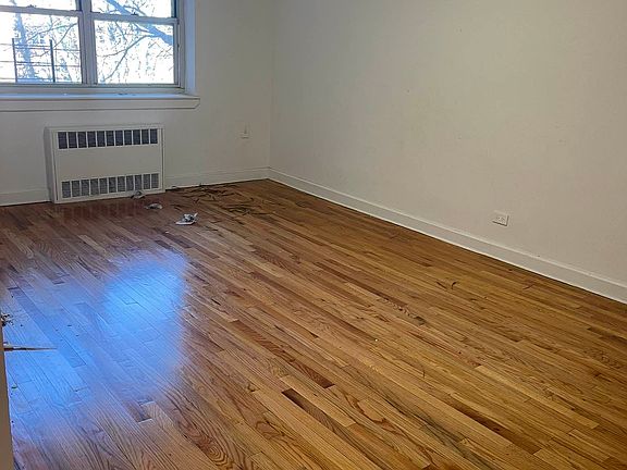 4th image of 135-20 Hoover Ave APT 3P