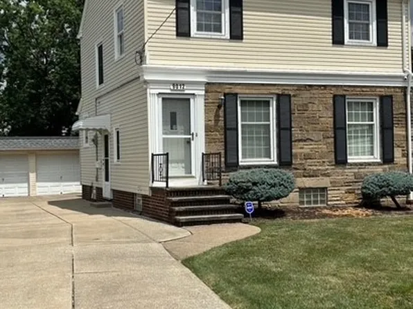 9012 W Moreland Rd, Parma, OH 44129