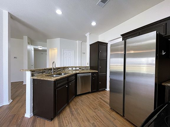Kitchen (1)