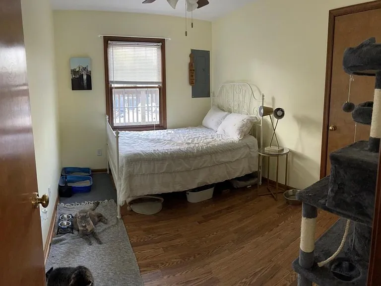 899 Charlotte Dr — Photo 7