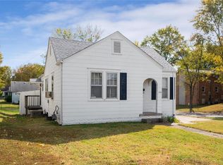 100 N 37th St, Belleville, IL 62226