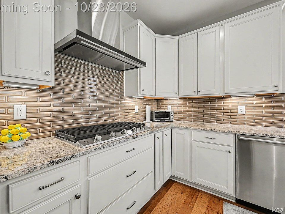 48762 Rockview Rd, photo 9