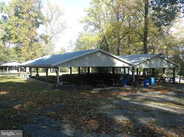 5963 Charlestown Rd, Mercersburg, PA 17236