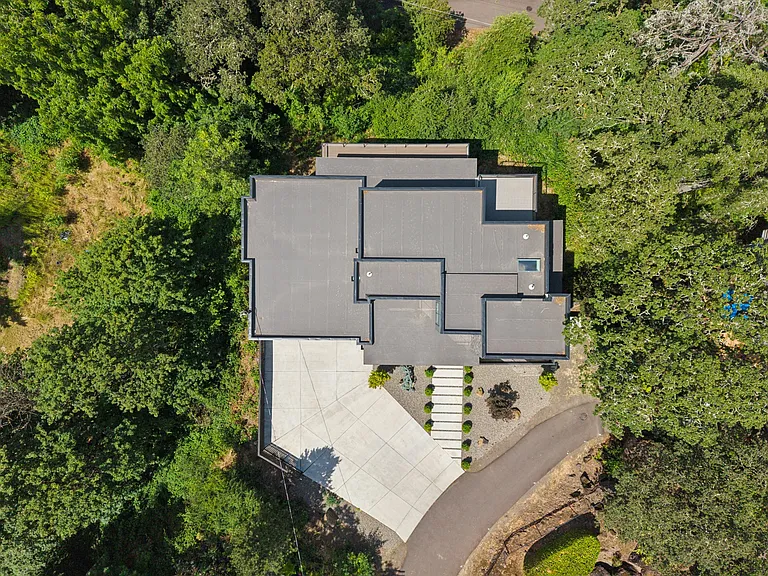985 SE Rimrock Ln — Photo 64