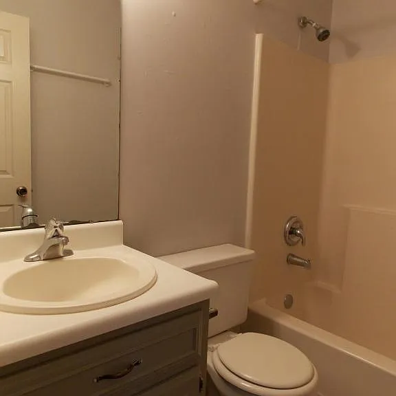 140 Lanier Dr #12 — Photo 6