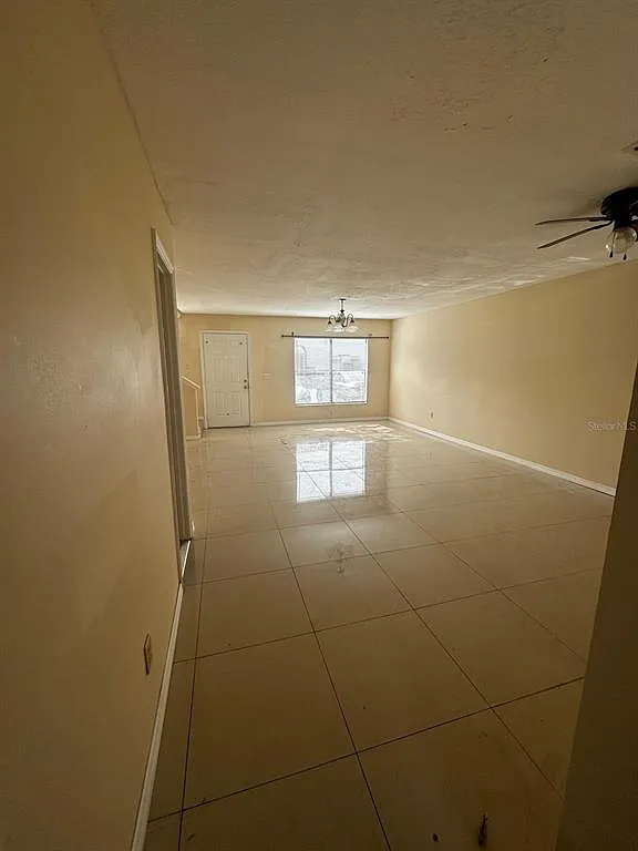 3 bed, 2.5 bath, 1306 sqft, $1,750 — Photo 4
