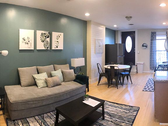 4th image of 251 2nd St Unit 1