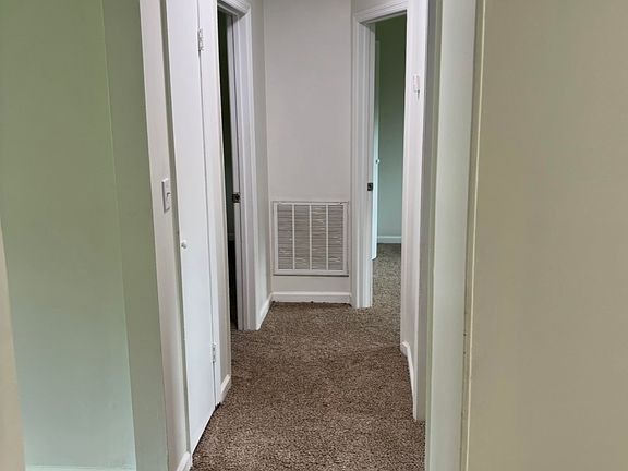5th image of 4804 Winding Ln #4804B