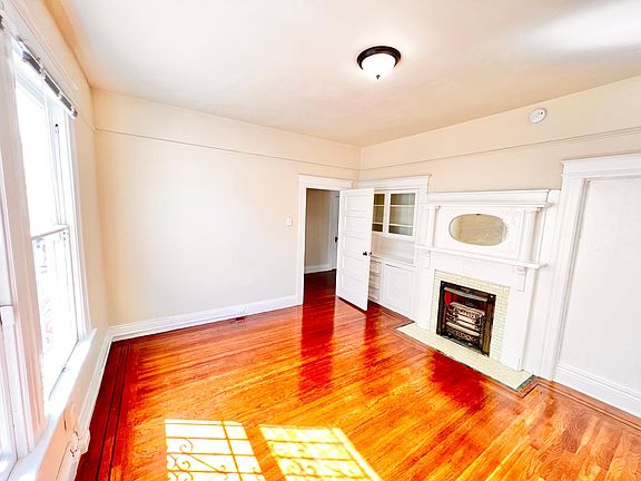 2nd image of 3892 24th St