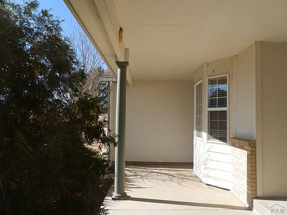 2nd image of 3 Pasadena Dr