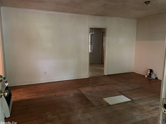 2nd image of 3600 Fair Oaks Dr