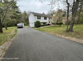 114 Comanche Pines Rd, Effort, PA 18330