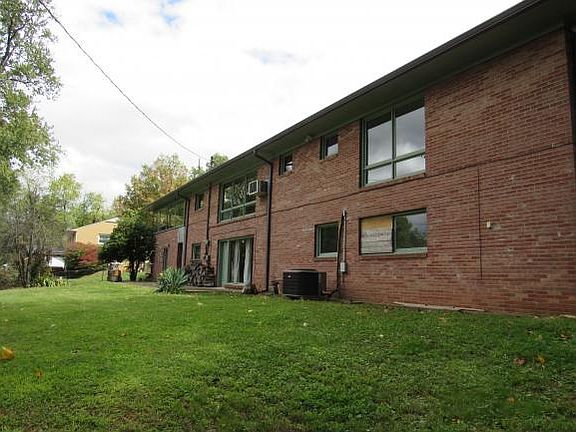 4th image of 4028 Skyland Dr