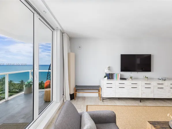 102 24th St APT 1013, Miami Beach, FL 33139