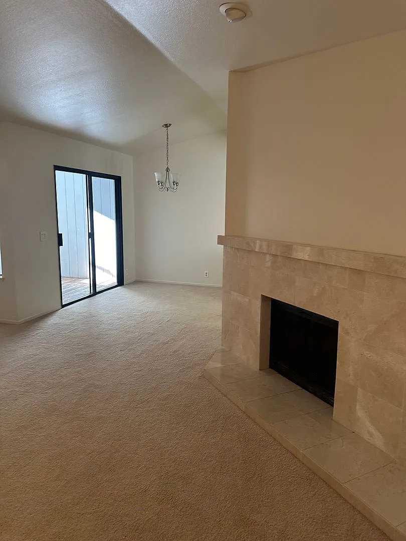 Duplex for RENT! — Photo 2