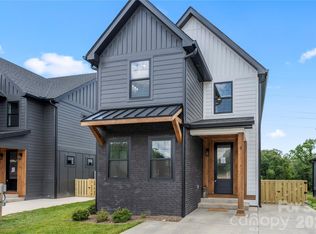 93 Martha Ave #10, Hendersonville, NC 28792