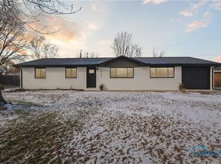 1112 Brookside Dr, Findlay, OH 45840